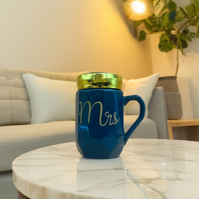 Luxurious Porcelain Mug with Gold Lid – The Perfect Birthday Gift