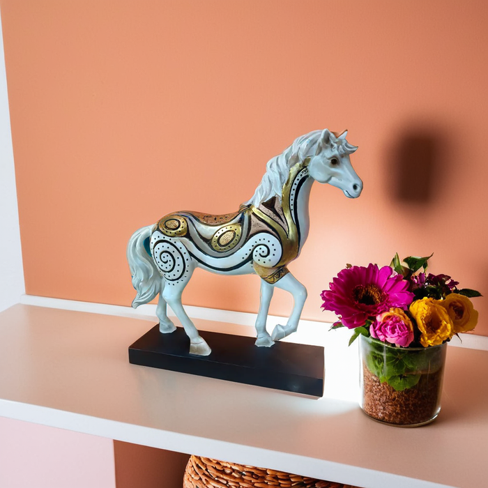 Elegant Resin Horse Figurine – A Symbol of Grace and Strength