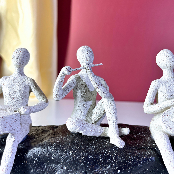 Resin Musicians Quintet Showpiece Set – Handcrafted Musical Figurines by The Decor Paradise