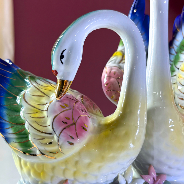 Majestic Harmony Ceramic Swan Duo – Premium Art Décor by The Decor Paradise