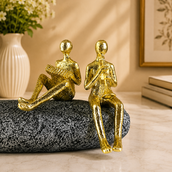 Luxury Resin Musician Sculpture for Office Desk Decor