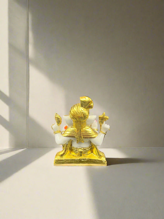 Exquisite Ganesh Idol – A Divine Addition to Your Space