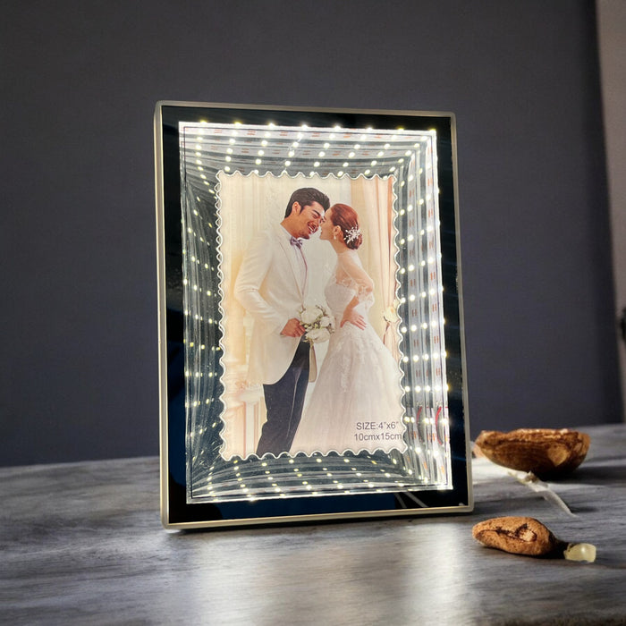 Infinity LED Mirror Finish Photo Frame – 6x8 Inch