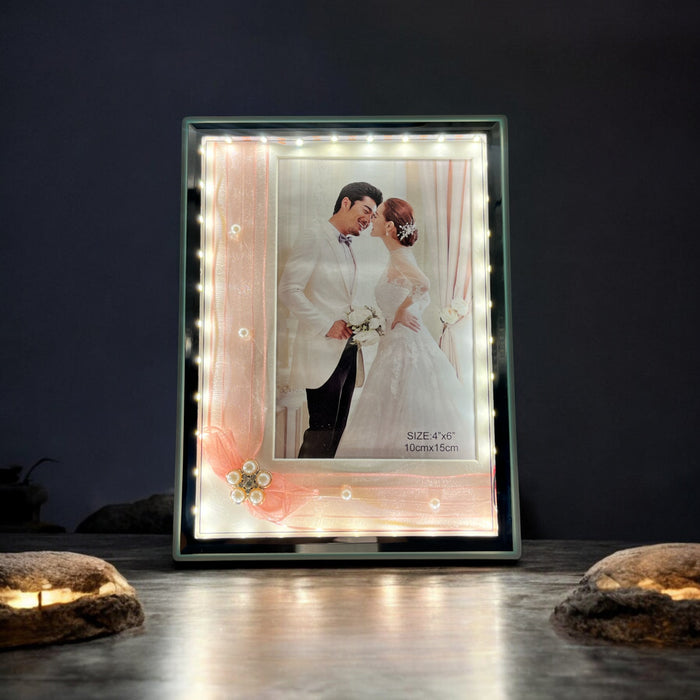 L.E.D Photo Frame with Ambient Lighting – 6x8 Inch