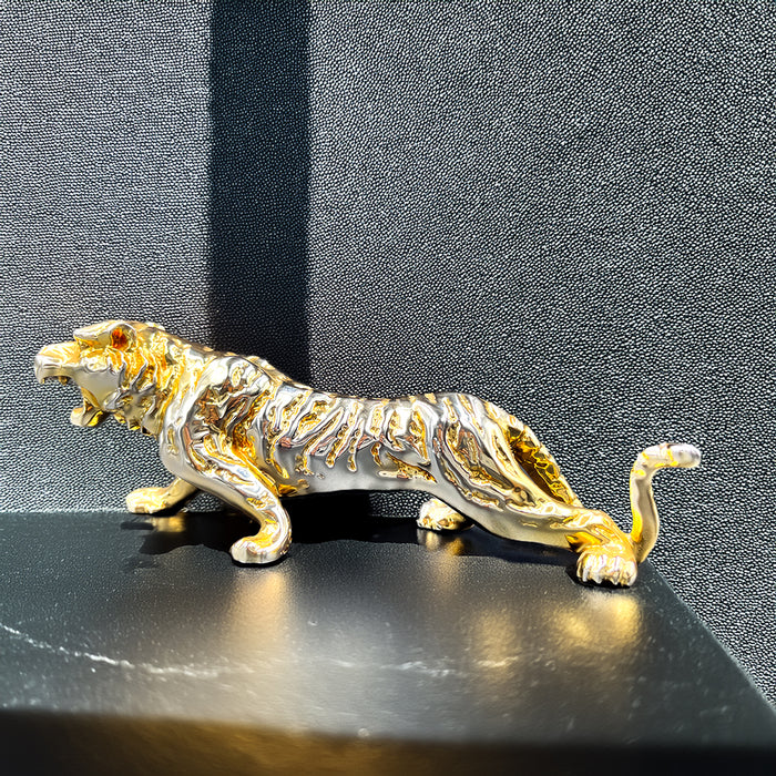 Gold-Finish Tiger – Porcelain Elegance