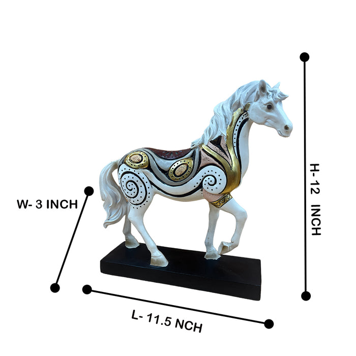 Elegant Resin Horse Figurine – A Symbol of Grace and Strength