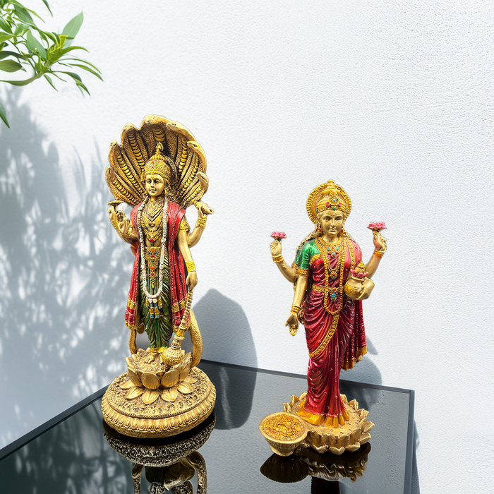 Exquisite Pair of Lord Vishnu with Sheshnag and Goddess Lakshmi Idols – A Divine Symbol of Balance and Prosperity