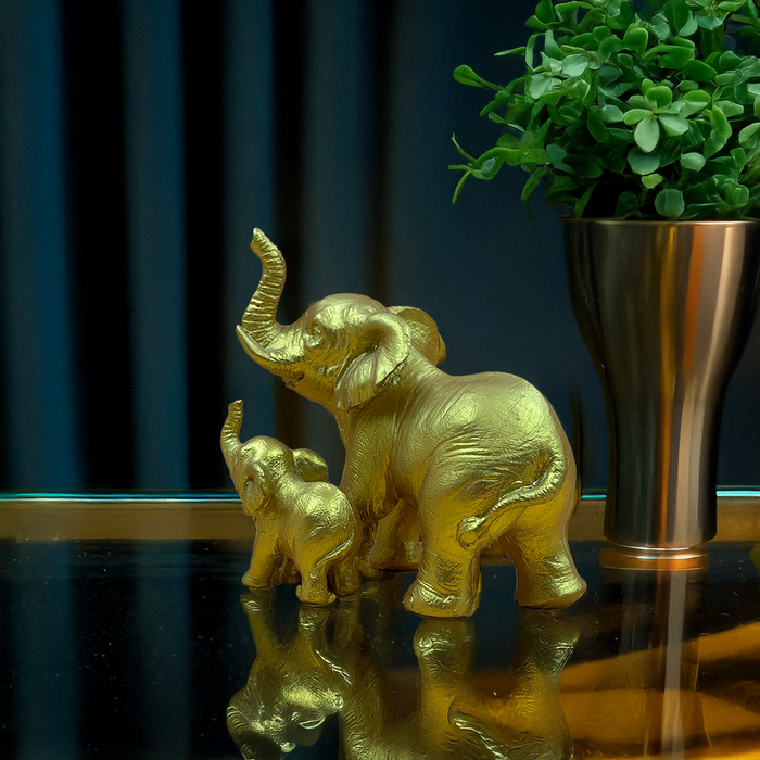 Golden Elephant Figurine Set – A Symbol of Prosperity and Harmony