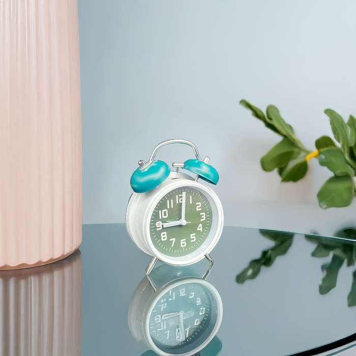 Retro Metal Alarm Clock - Stylish and Functional Decor for Your Home